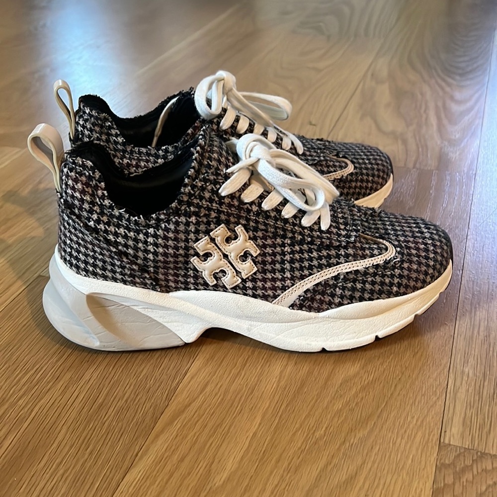 Tory Burch Tweed Sneakers 8.5